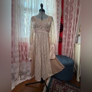 SOLD Chopped satin, blush Gunne sax mini dress